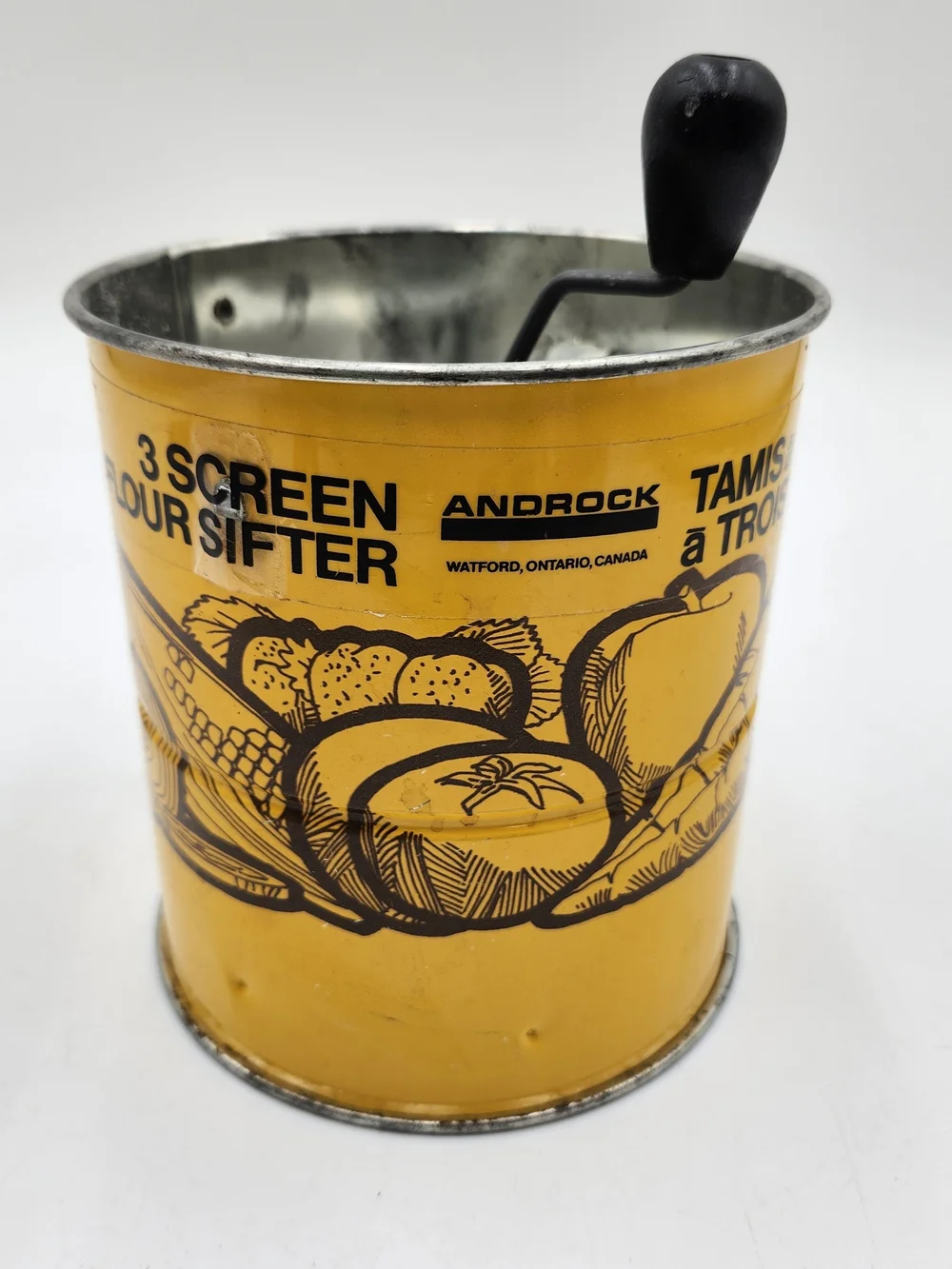 VINTAGE ANDROCK 3 SCREEN FLOUR SIFTER - YELLOW WITH VEGGIE DESIGN